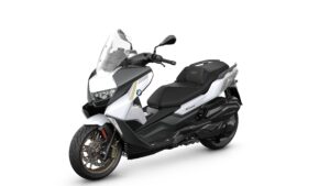 P90571751_lowRes_the-new-bmw-c-400-gt