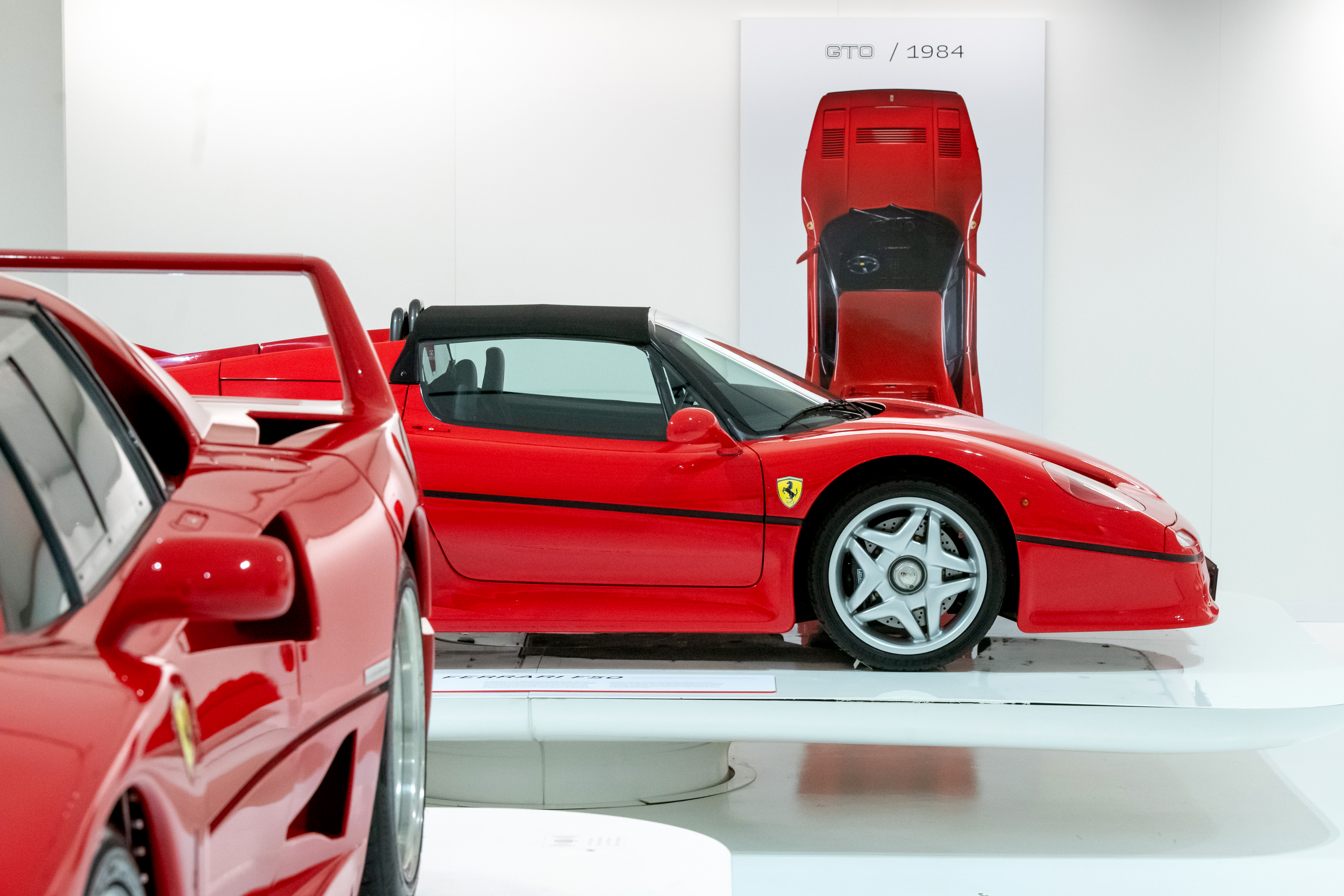 Ferrari_F50_HR_f7d46216-f7e2-4f85-b188-ee49eff8004f