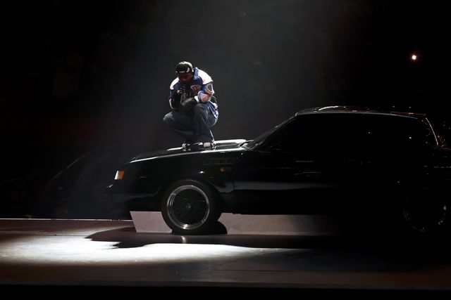 kendrick-lamar-performs-onstage-during-apple-music-super-news-photo-1739150975.pjpeg