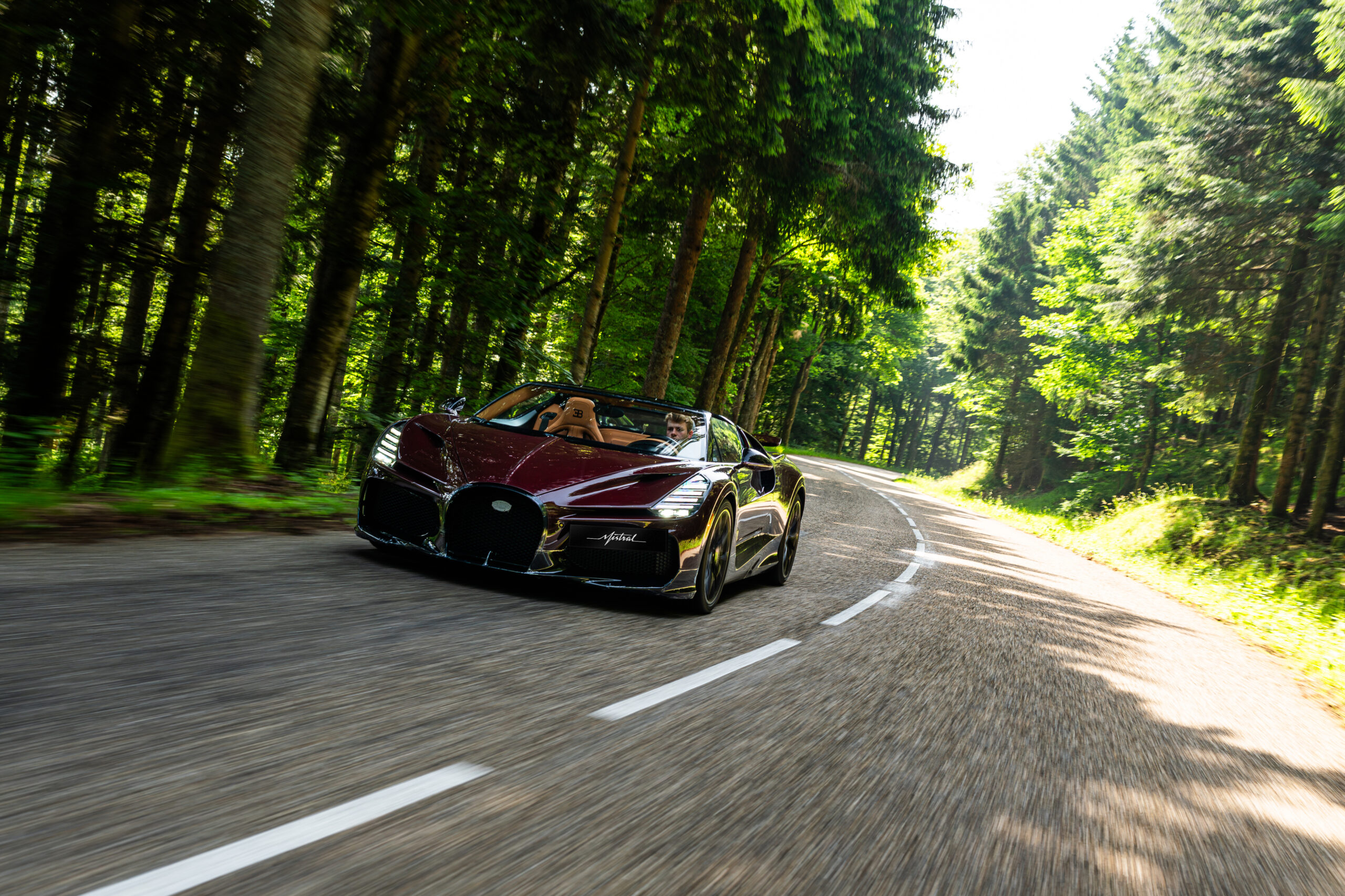 01 BUGATTI W16 Mistral Test Drive