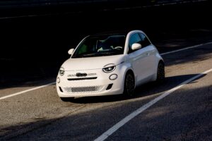NewFiat500HybridatMirafiori_preview