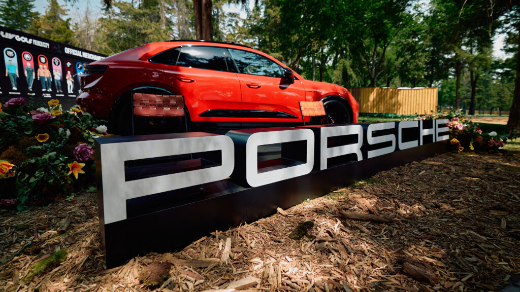 BP_Porsche presenta en México el nuevo Macan GTS Electric en LIV Golf Mexico City