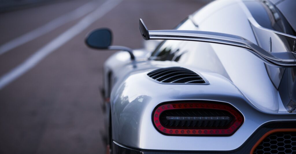 Koenigsegg_One1_wing