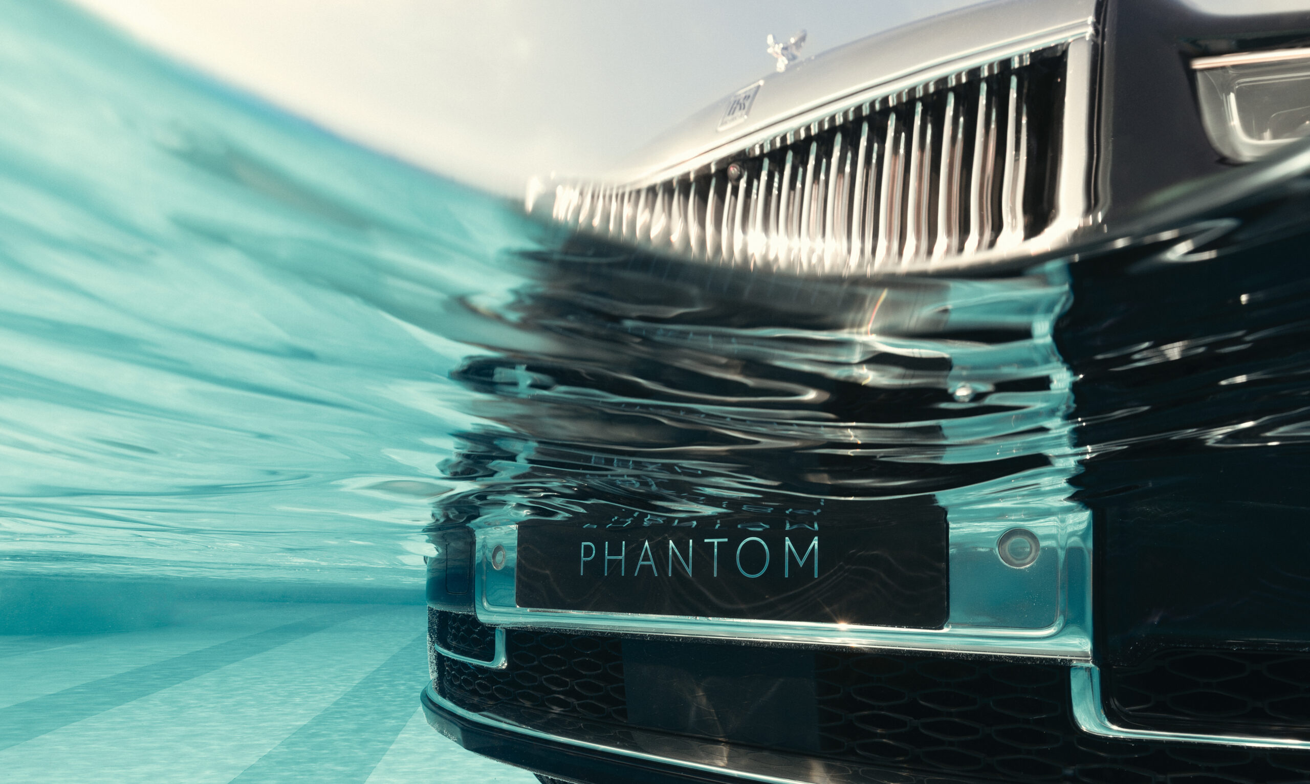 P90614912_highRes_rolls-royce-phantom-