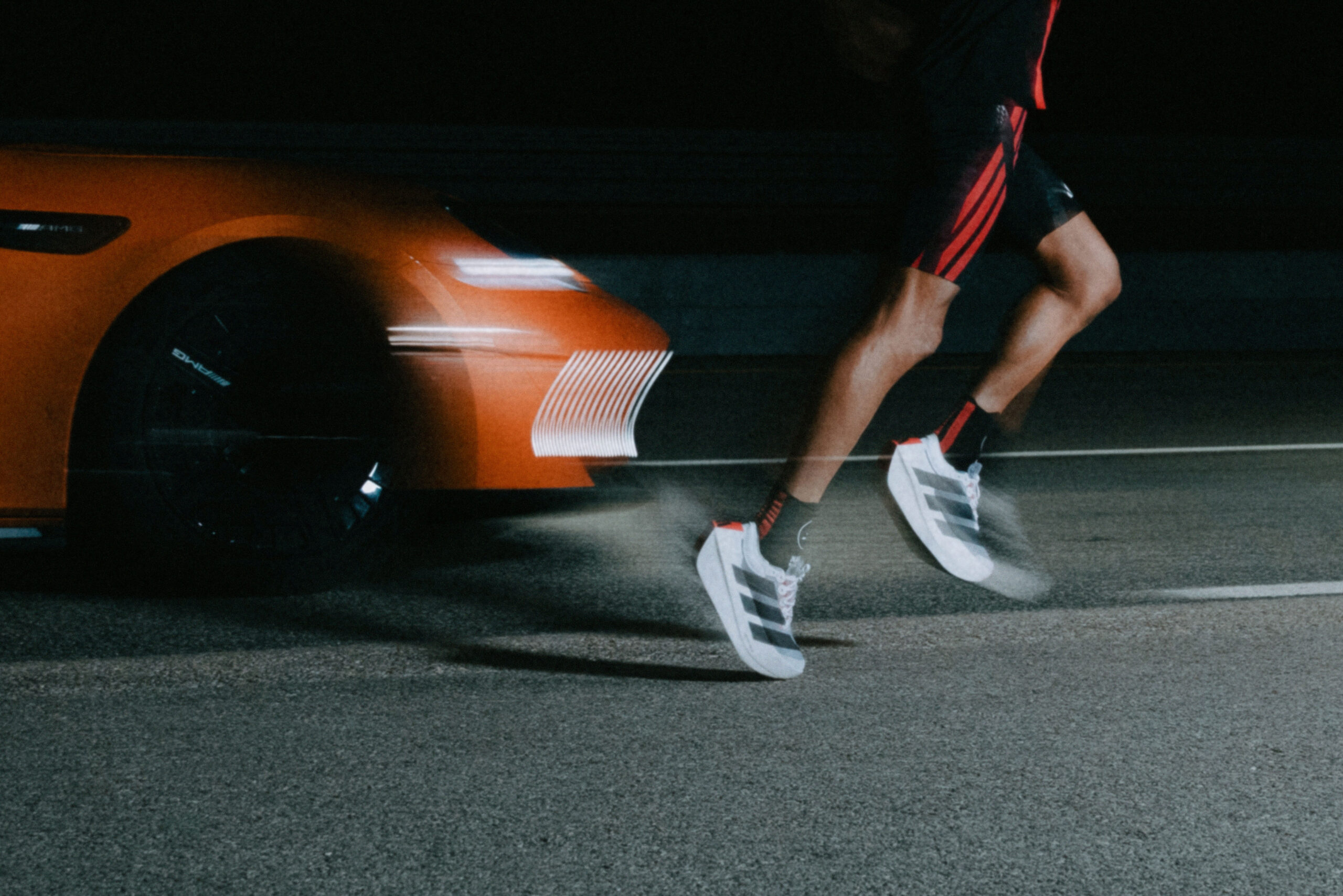 Mercedes-AMG und adidas: Partnerschaft will durch radikale Innovation neue Maßstäbe setzenMercedes-AMG and adidas: Partnership set out to challenge the limits of speed through radical innovation