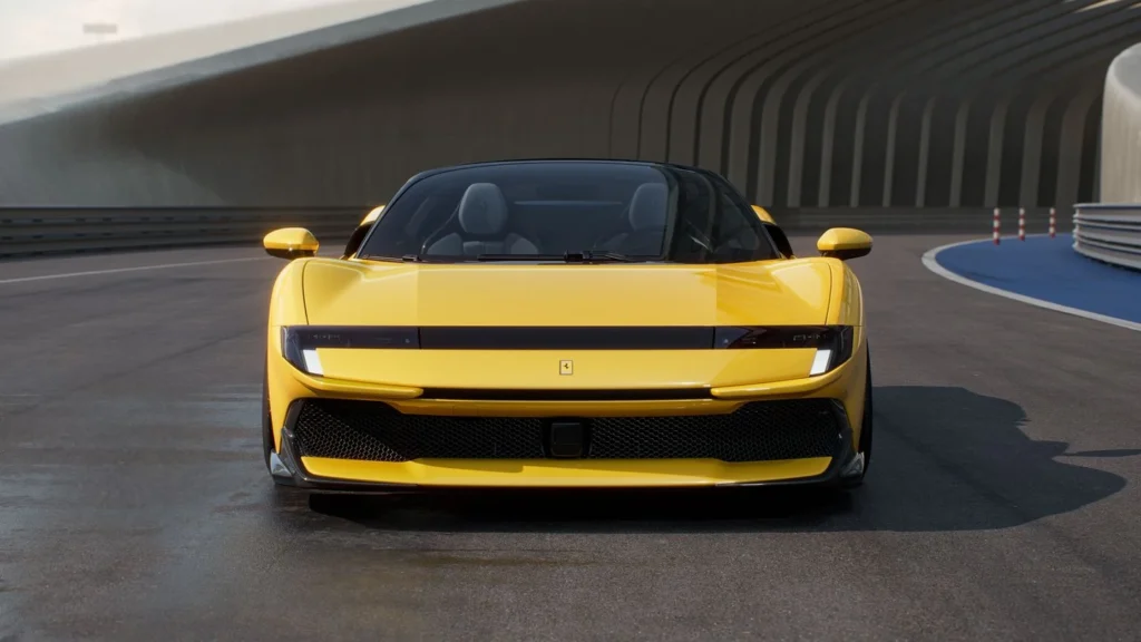 68c016cdef25560021fdd238-849_testarossa_spider_16x9_02
