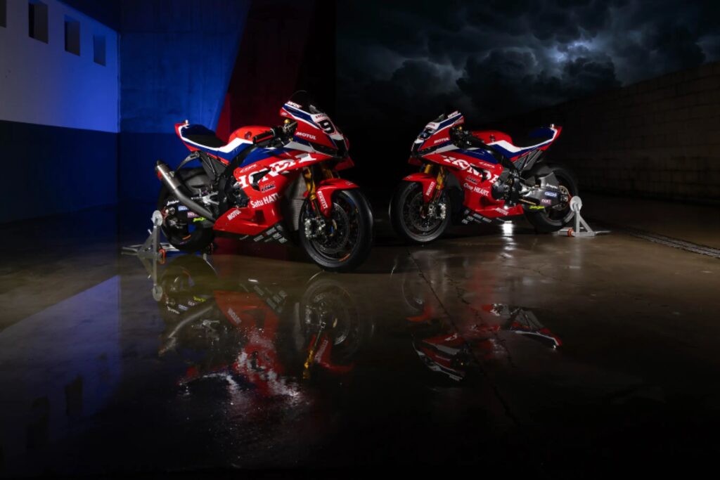 El equipo Honda HRC presenta el nuevo diseño tricolor de la CBR1000RR-R