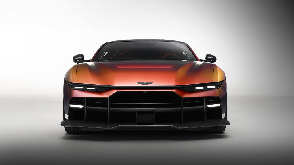 Aston_Martin_Valen_02